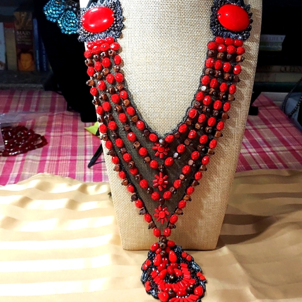 Elie Tahari Statement Neckace - image 1